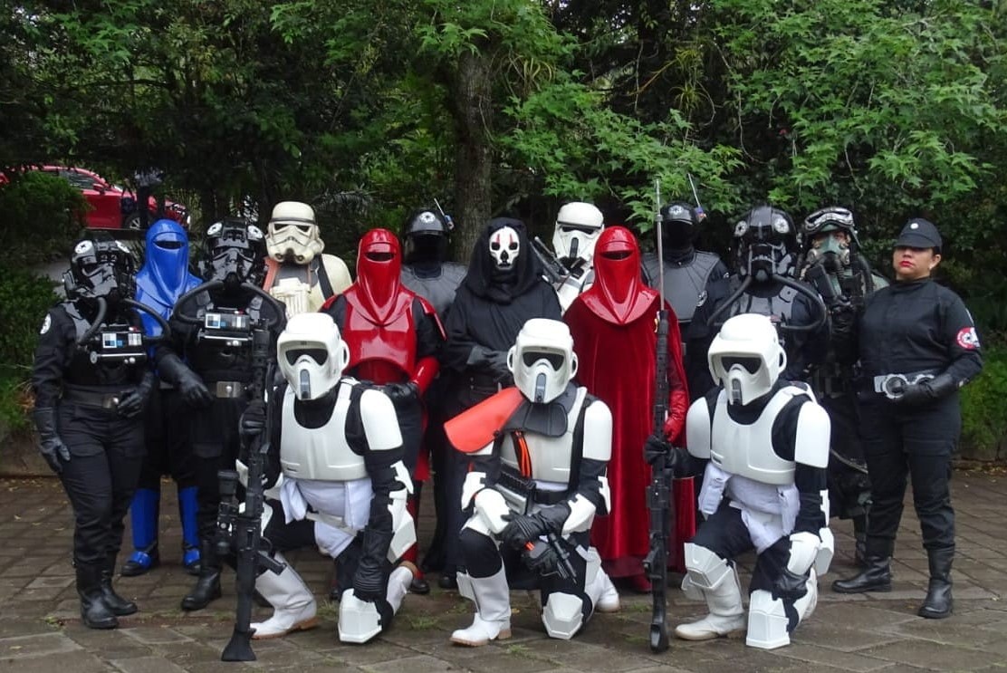 Elementos Crimson Garrison